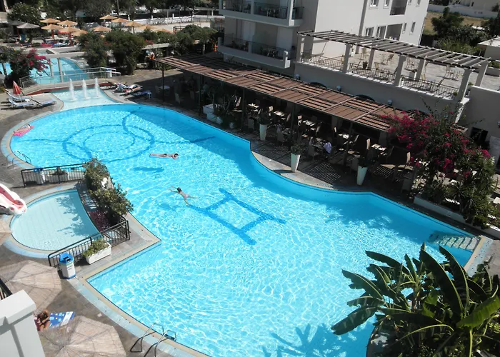 Apart-hotel Peridis Family