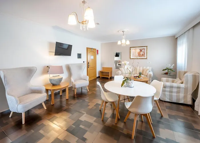 Apart-hotel Peridis Family