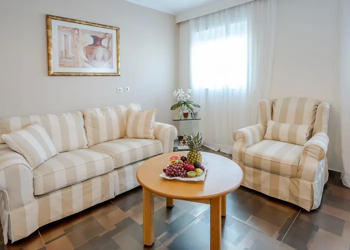 Peridis Family Apart-hotel