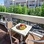 Peridis Family Ξενοδοχείο με διαμερίσματα 5*