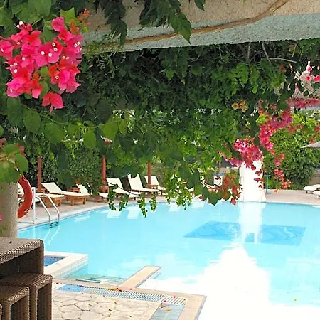 Peridis Family Aparthotel