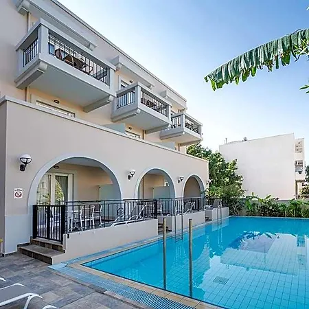 Peridis Family Aparthotel 5*