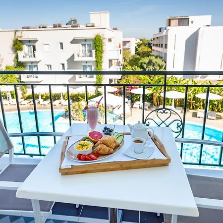 Hotel apartamentowy Peridis Family 5*