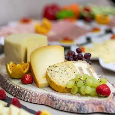 Peridis Family Aparthotel 5*