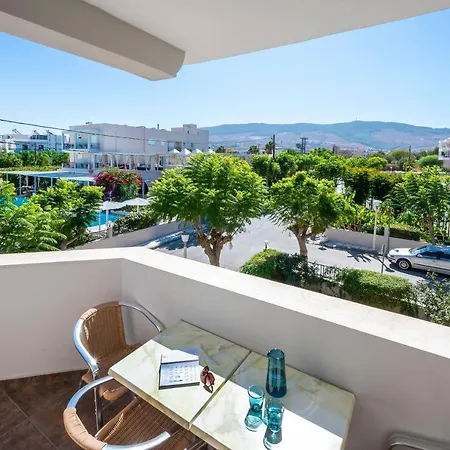 Peridis Family Aparthotel