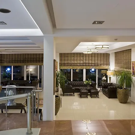 Aparthotel Peridis Family